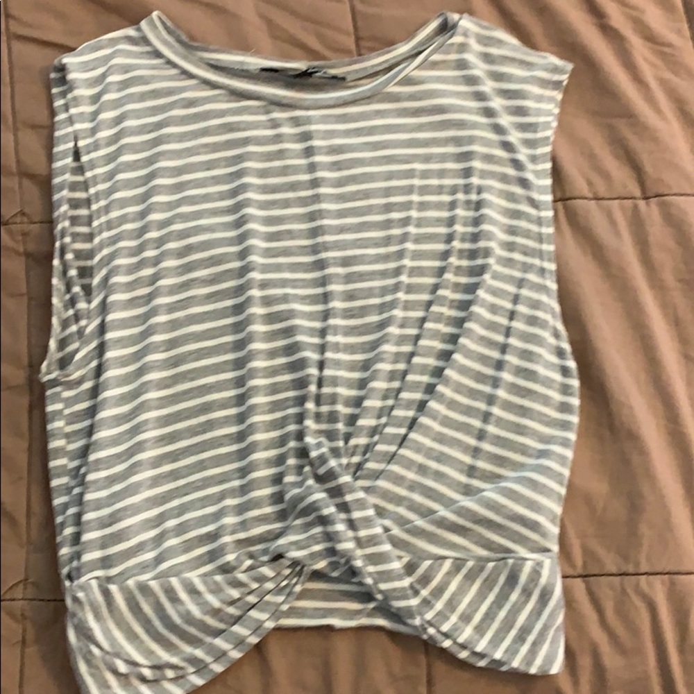 daisy may grey and white crop tank top